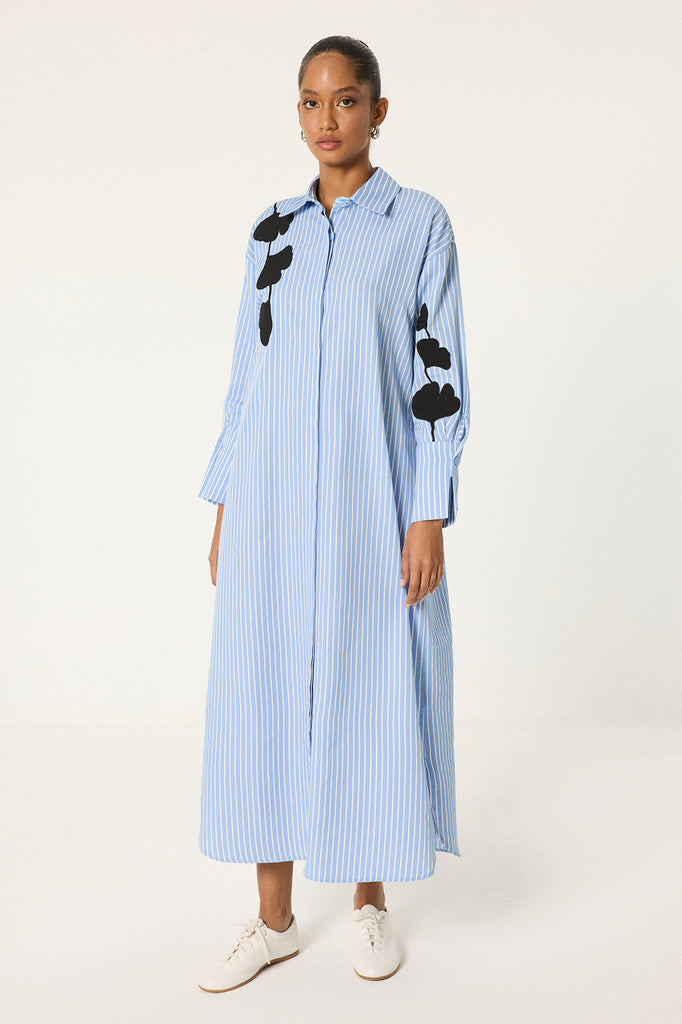BROŞ TOKALI KRUVAZE DRAPE UZUN ELBİSE – Touche Prive
